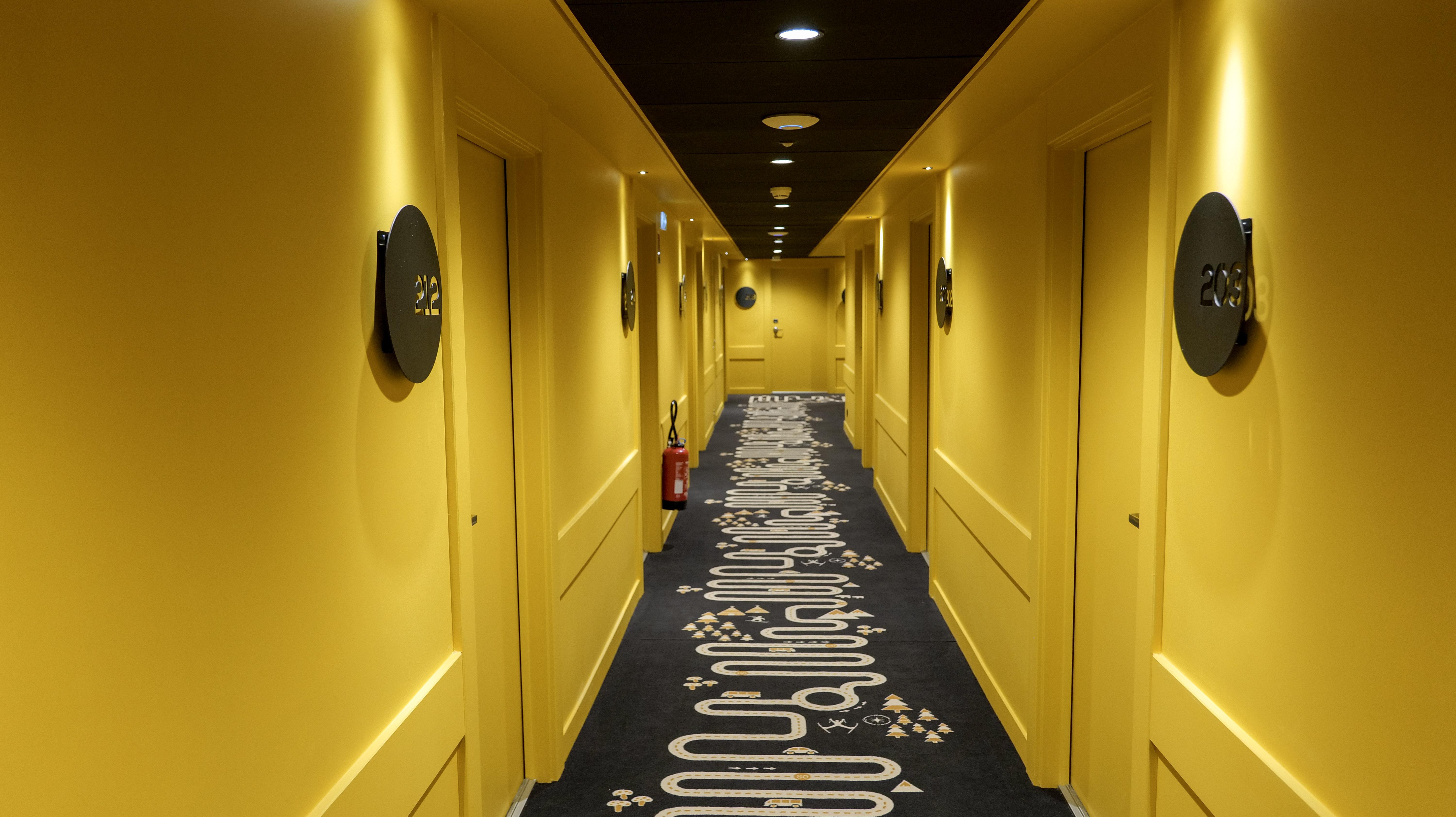 Plan B Hotel - Living Chamonix Esterno foto